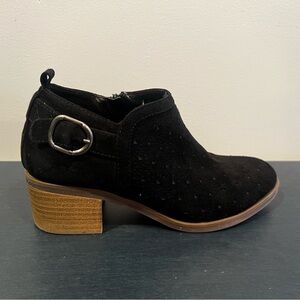 Sonoma Black Suede Ankle Booties with Chunky Heel/size 6